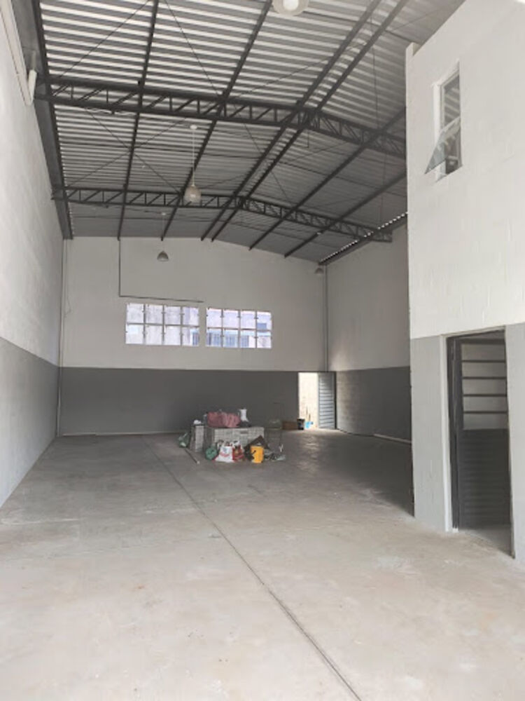Depósito-Galpão, 211 m² - Foto 1