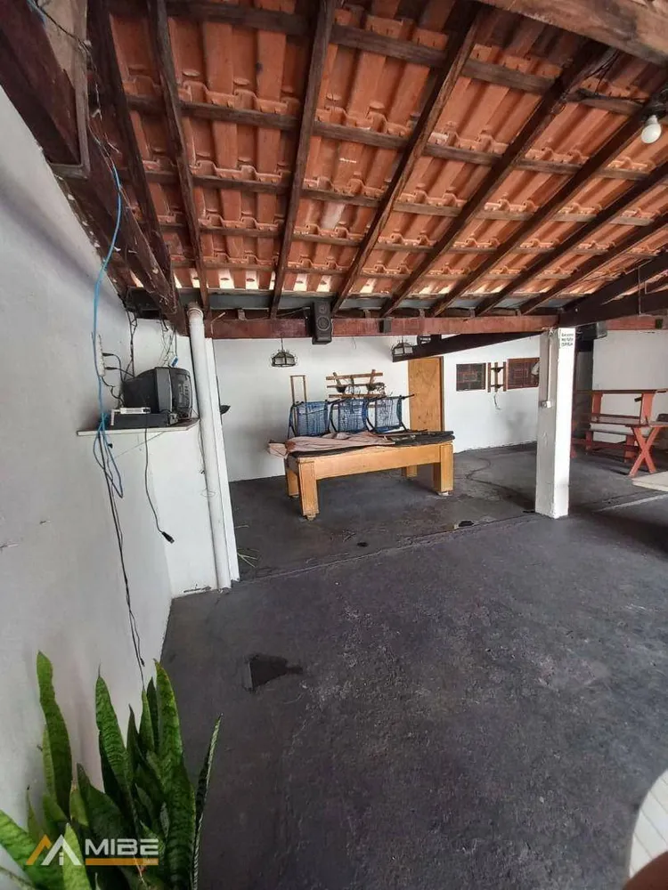 Chácara, 3 quartos, 934 m² - Foto 8
