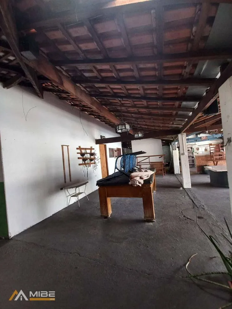 Chácara, 3 quartos, 934 m² - Foto 9