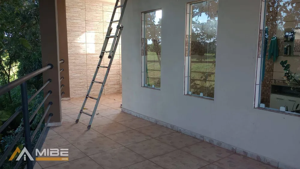 Chácara, 2 quartos, 1377 m² - Foto 1