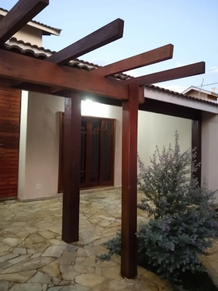 Casa, 4 quartos, 207 m² - Foto 1