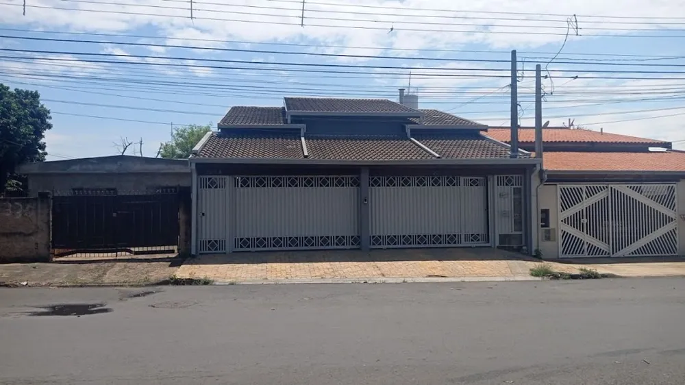 Casa, 3 quartos, 180 m² - Foto 1
