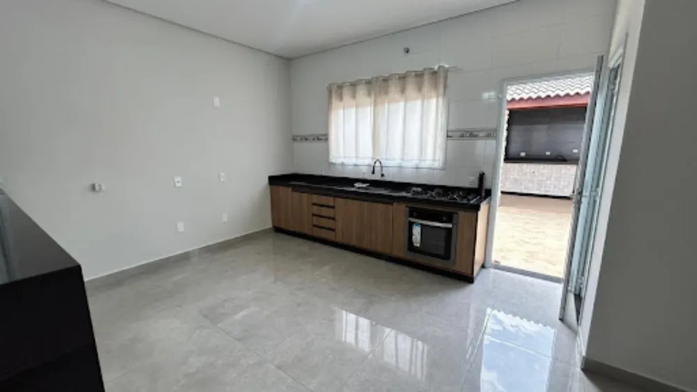 Casa, 3 quartos, 230 m² - Foto 3
