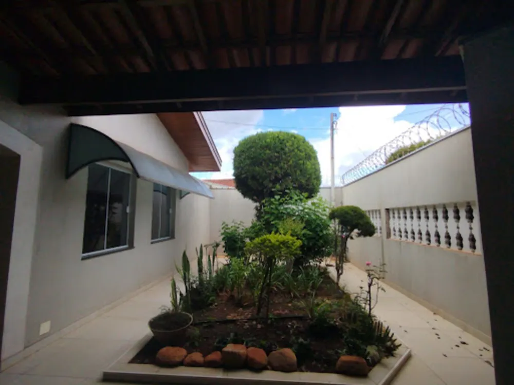 Casa, 3 quartos, 230 m² - Foto 1
