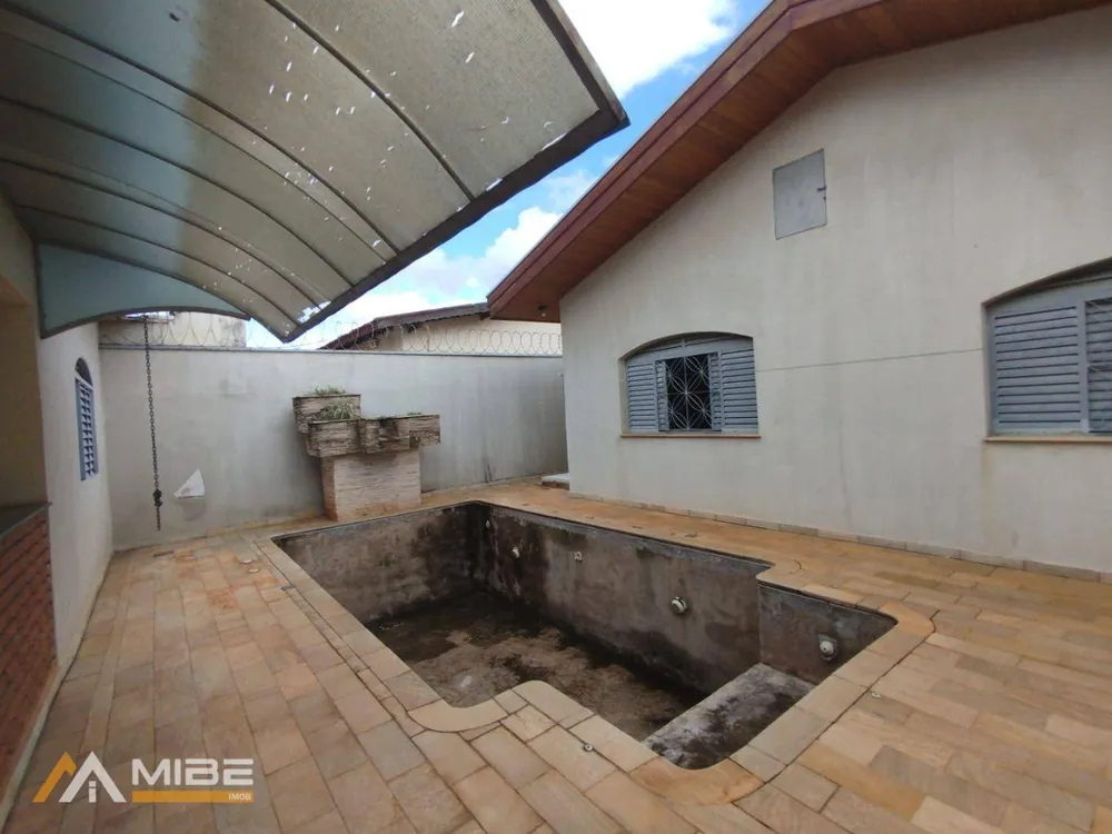 Casa, 3 quartos, 230 m² - Foto 10