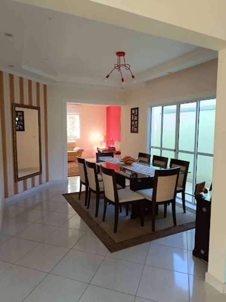 Casa, 4 quartos, 220 m² - Foto 3