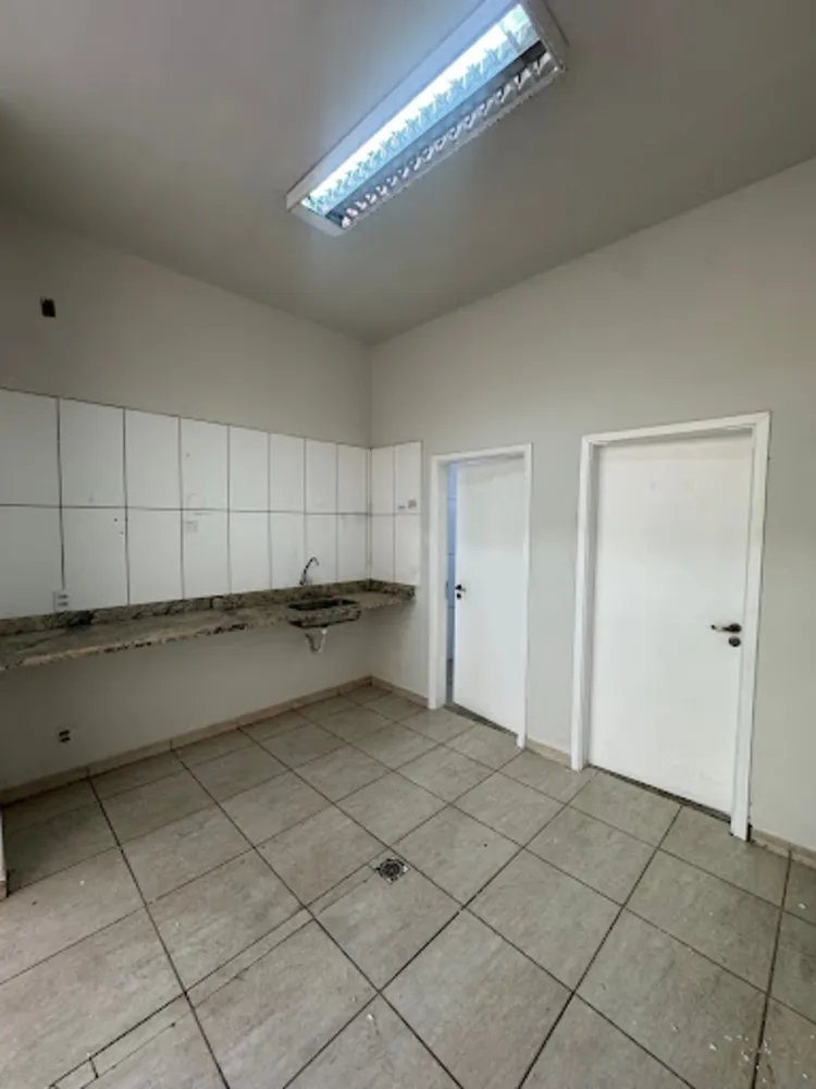 Depósito-Galpão, 750 m² - Foto 11