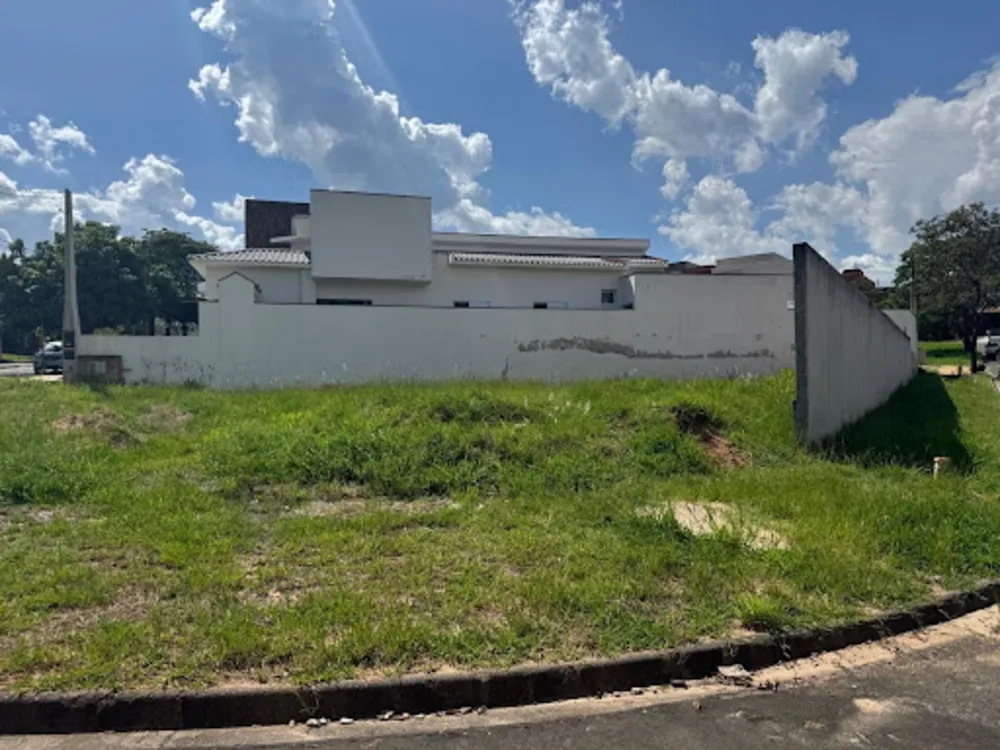 Loteamento e Condomínio, 415 m² - Foto 1