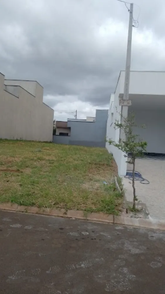 Loteamento e Condomínio, 200 m² - Foto 1