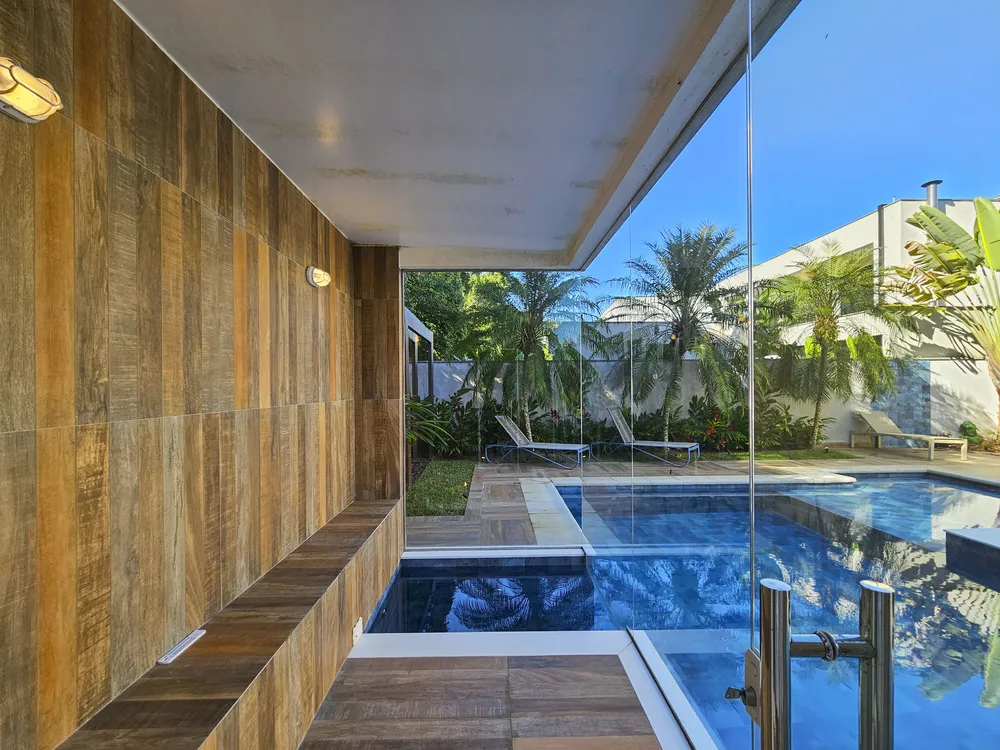 Casa, 6 quartos, 556 m² - Foto 1