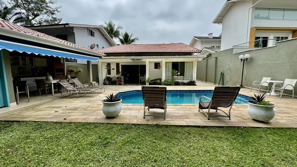 Casa, 4 quartos, 209 m² - Foto 1
