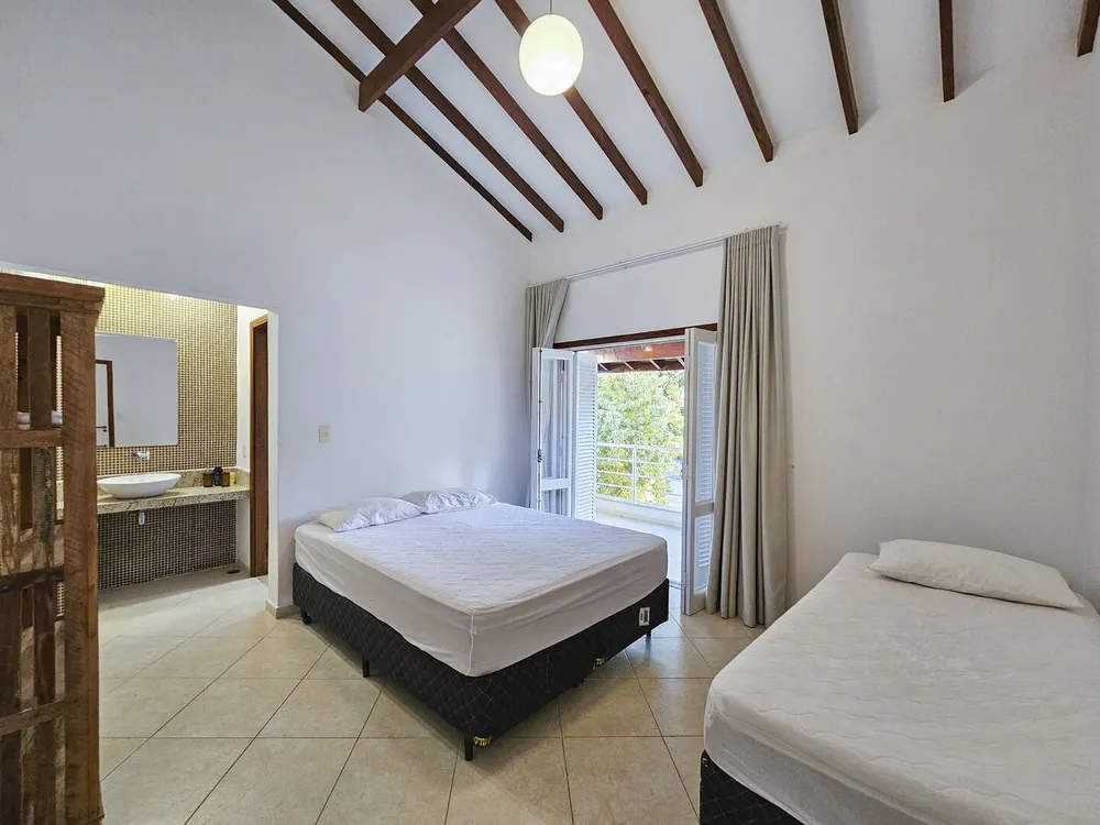 Casa, 4 quartos, 339 m² - Foto 2