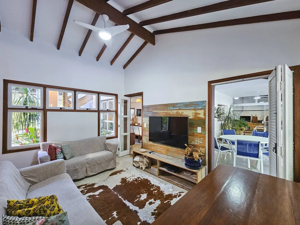 Casa, 4 quartos, 339 m² - Foto 1
