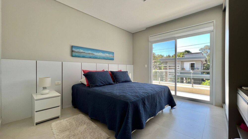 Casa à venda com 5 quartos, 367m² - Foto 2