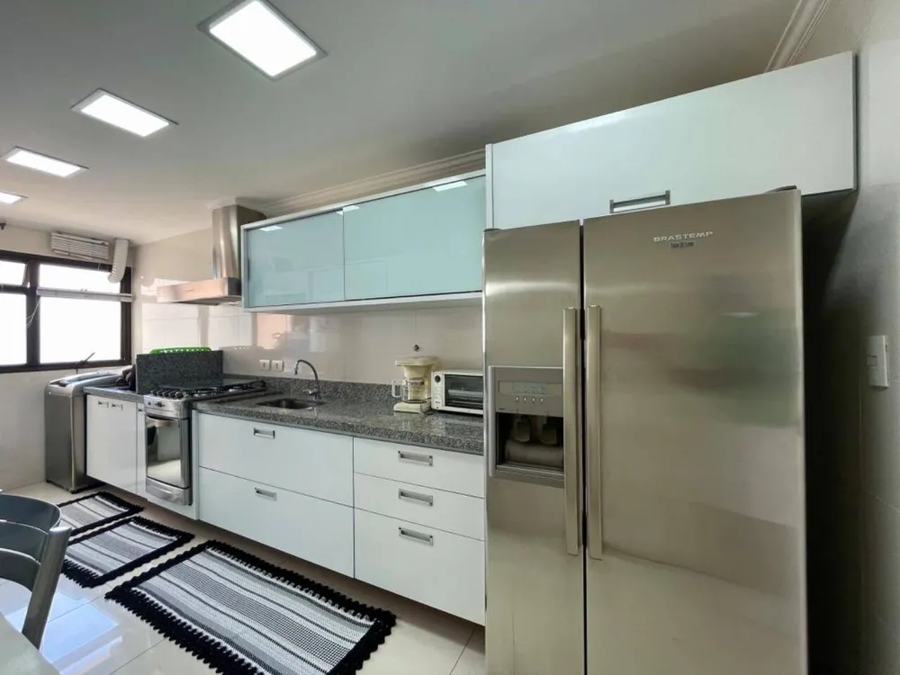 Cobertura, 5 quartos, 243 m² - Foto 1