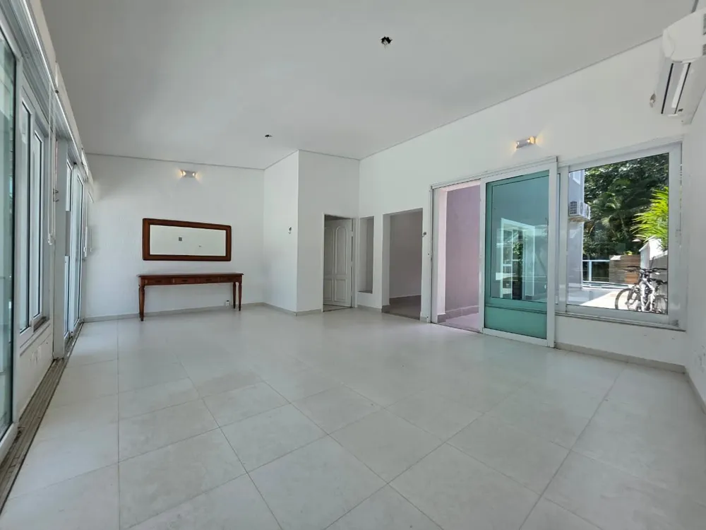 Casa, 4 quartos, 240 m² - Foto 2