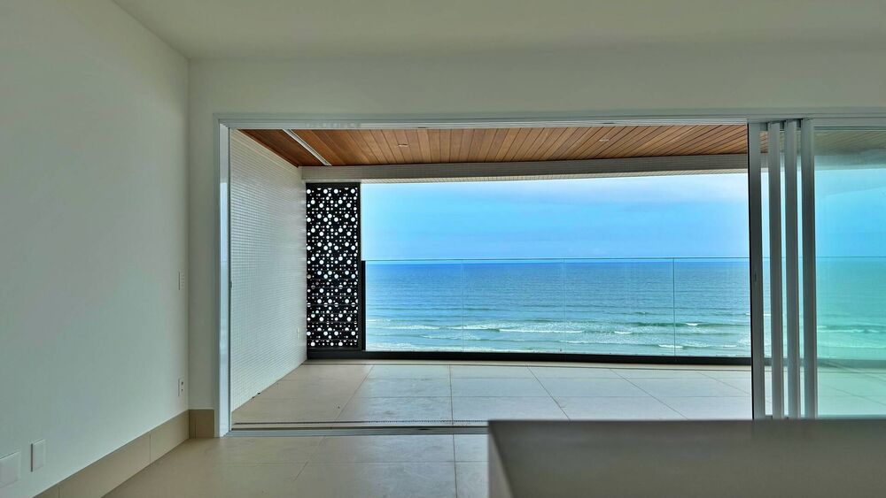 Apartamento à venda com 4 quartos, 208m² - Foto 1