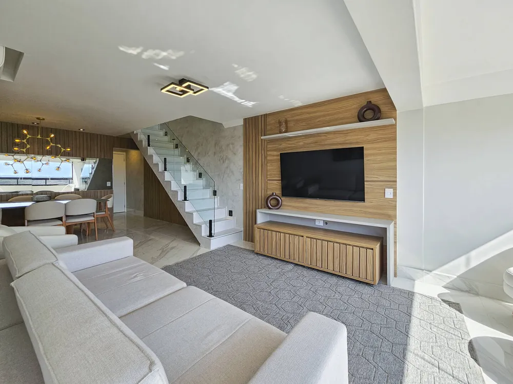 Cobertura, 5 quartos, 243 m² - Foto 2