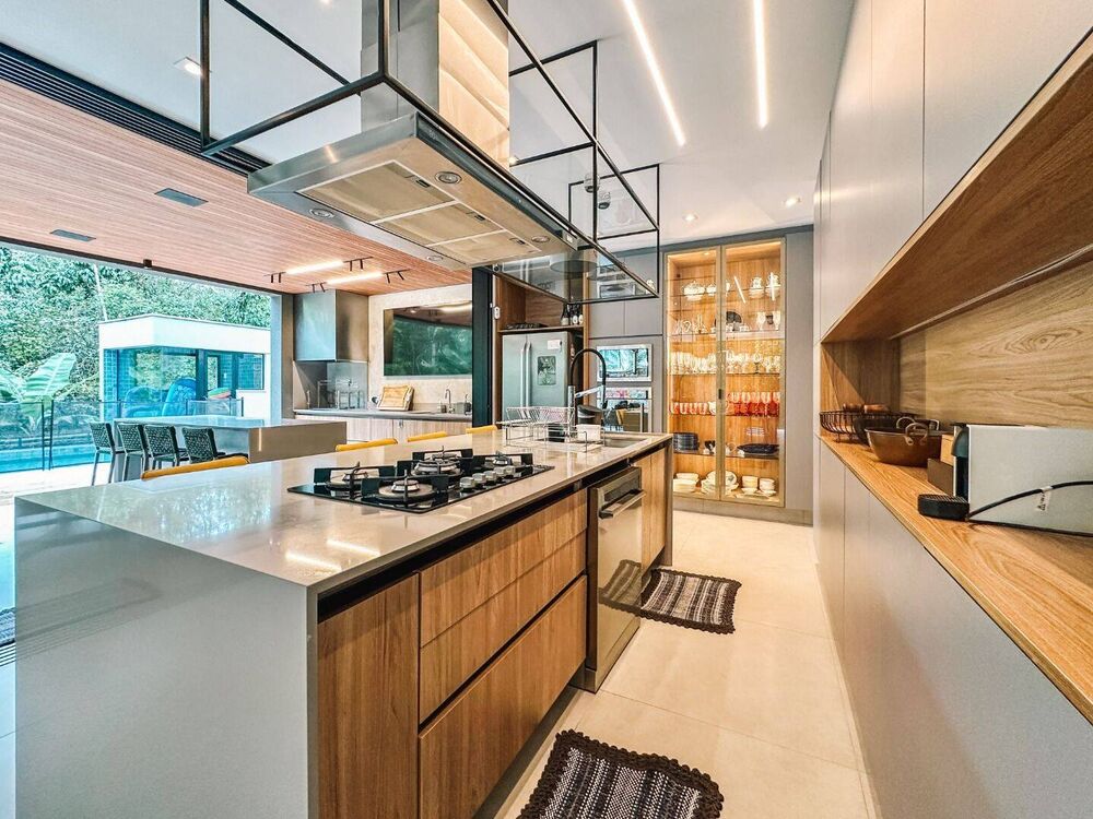 Casa à venda com 7 quartos, 482m² - Foto 7