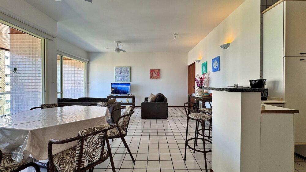 Apartamento à venda com 3 quartos, 131m² - Foto 2