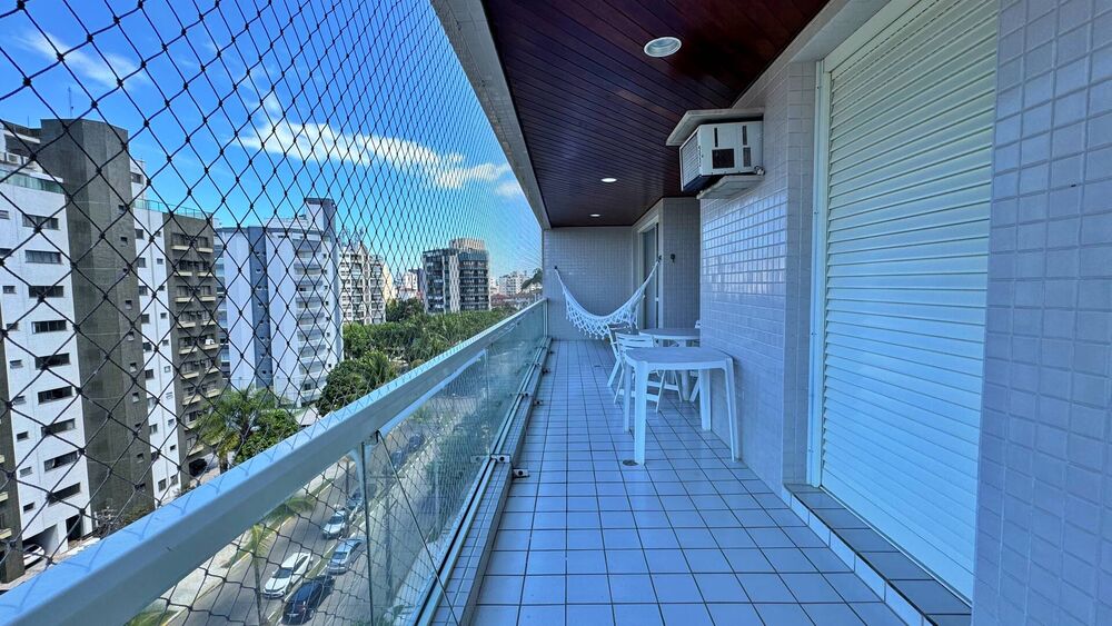 Apartamento à venda com 3 quartos, 131m² - Foto 1