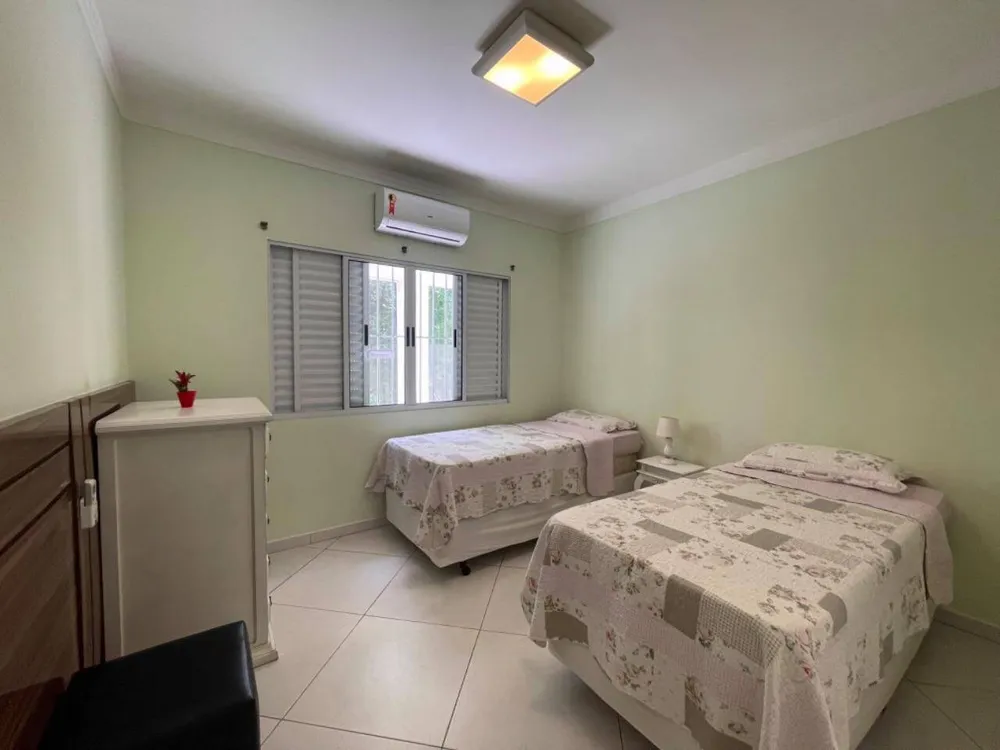 Casa, 4 quartos, 276 m² - Foto 8