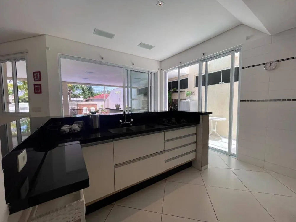 Casa, 4 quartos, 276 m² - Foto 4