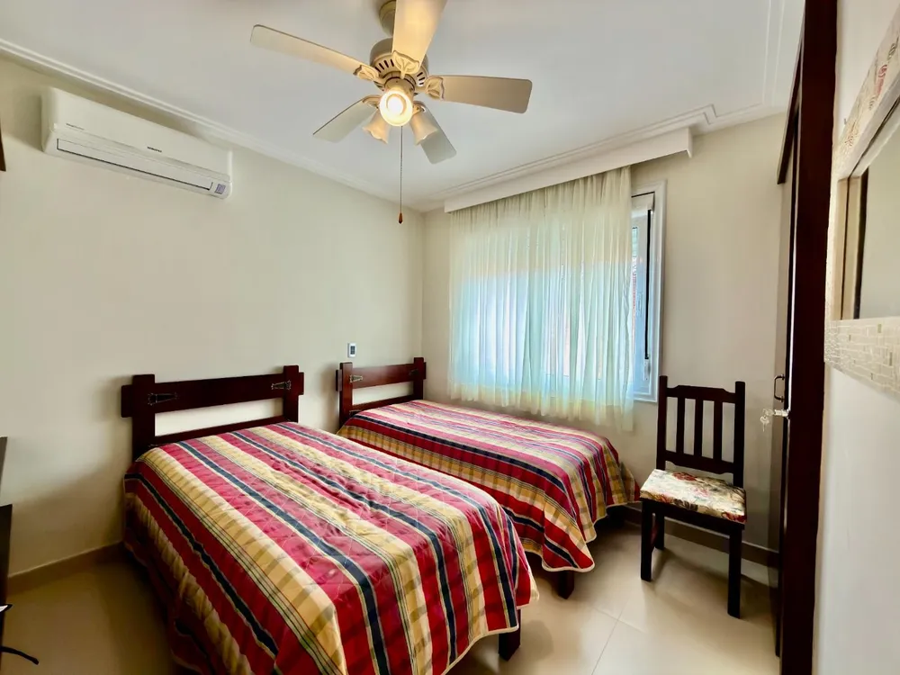 Casa, 4 quartos, 248 m² - Foto 2