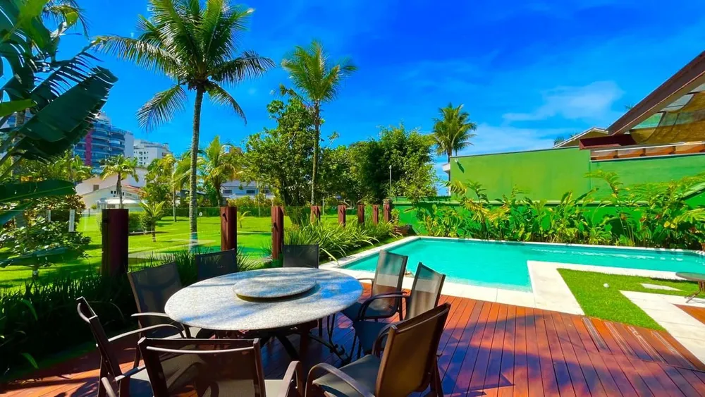 Casa, 5 quartos, 397 m² - Foto 1