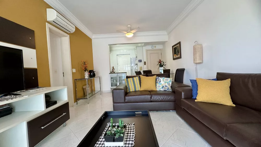 Apartamento à venda com 3 quartos, 105m² - Foto 1