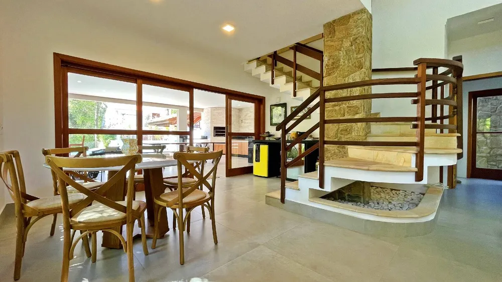 Casa, 6 quartos, 296 m² - Foto 6