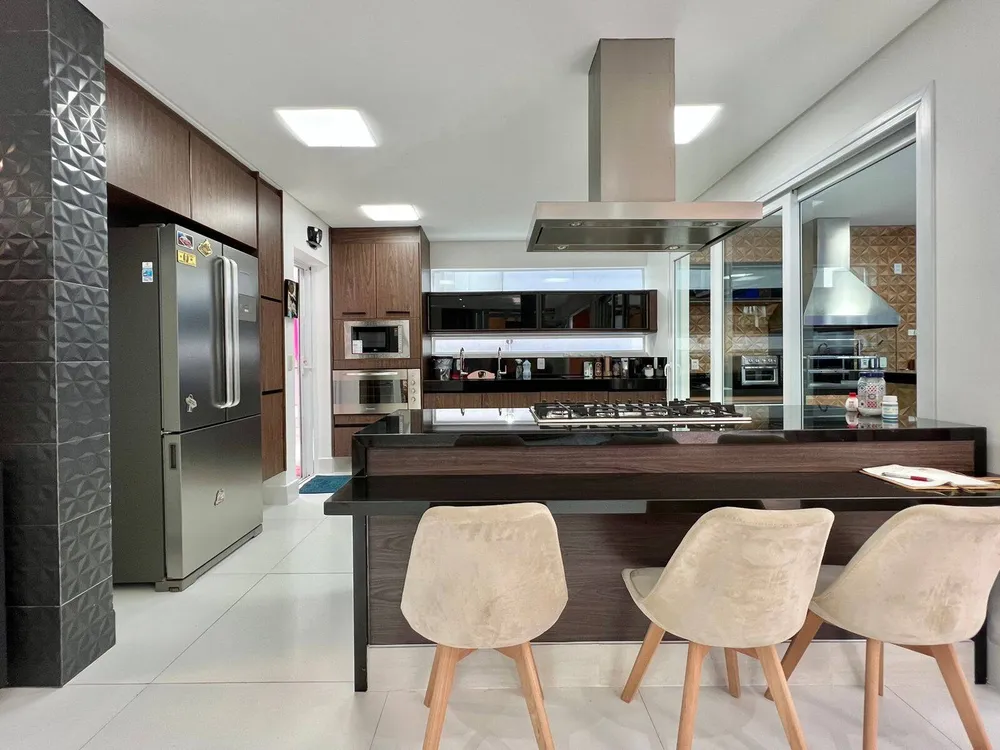 Casa, 5 quartos, 457 m² - Foto 3