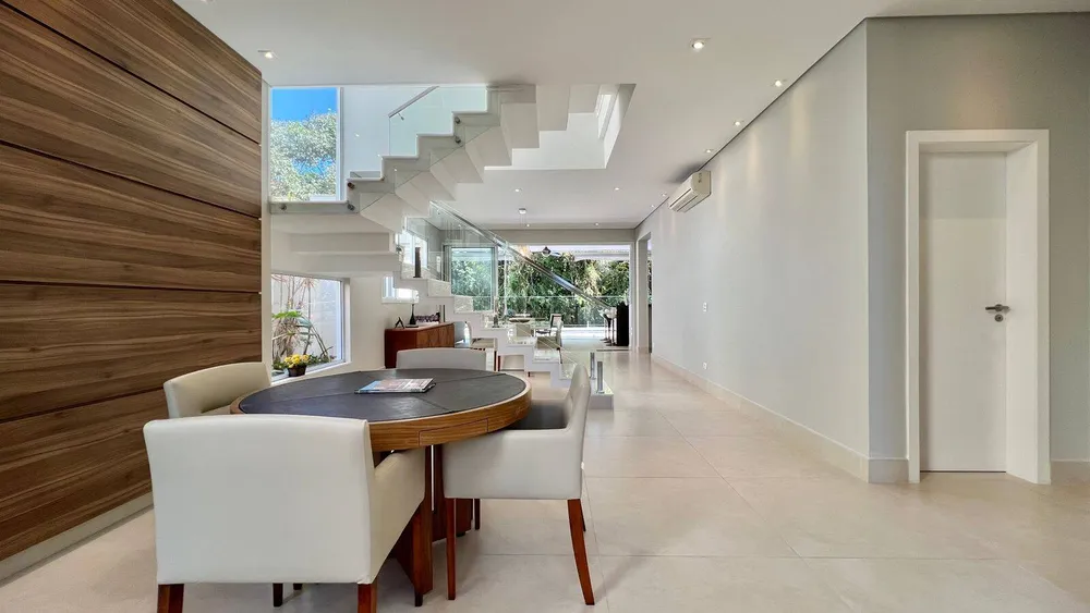 Casa, 5 quartos, 367 m² - Foto 2
