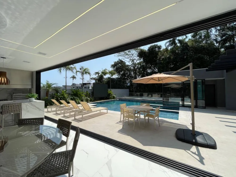 Casa, 7 quartos, 1000 m² - Foto 1