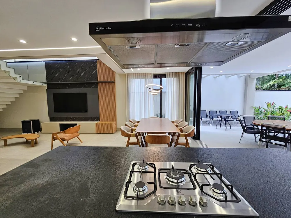 Casa, 5 quartos, 331 m² - Foto 3