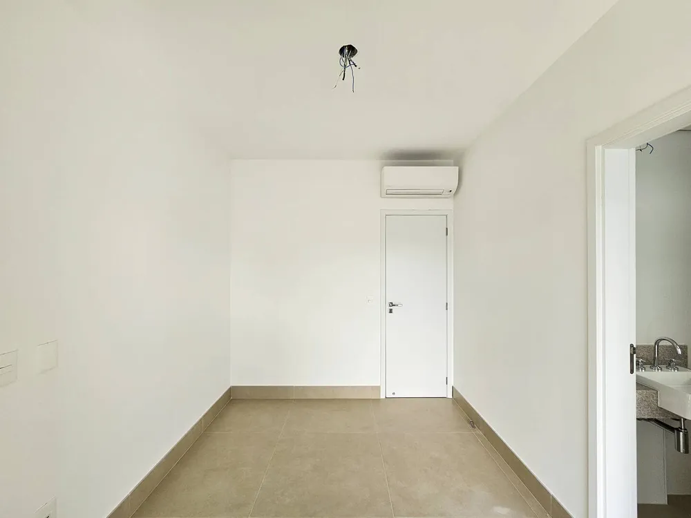 Apartamento, 3 quartos, 141 m² - Foto 2