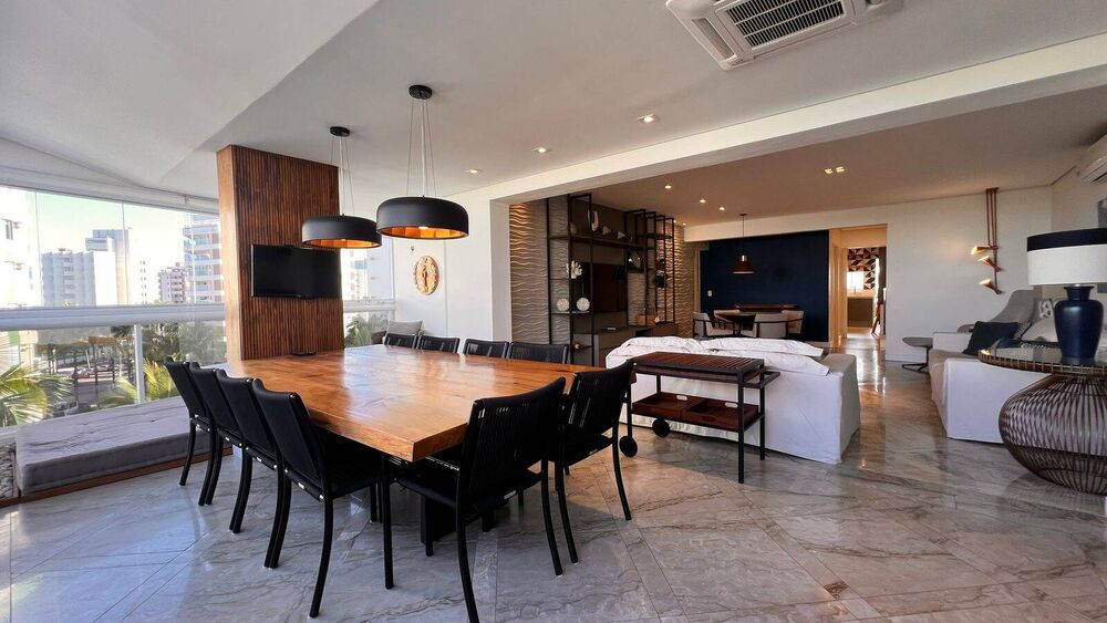 Apartamento à venda com 3 quartos, 170m² - Foto 1
