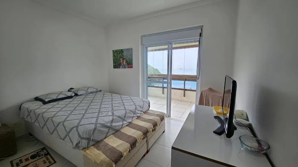 Apartamento, 3 quartos, 232 m² - Foto 1