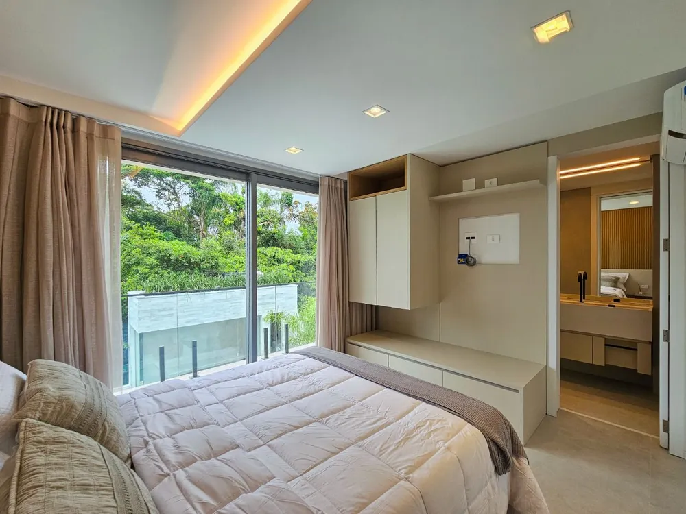 Casa, 6 quartos, 621 m² - Foto 1