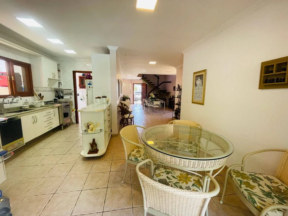 Casa, 3 quartos, 300 m² - Foto 4