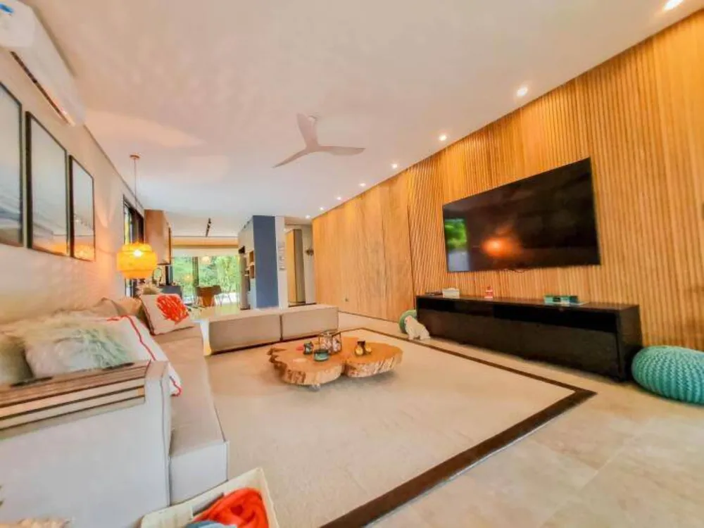 Casa, 5 quartos, 206 m² - Foto 1