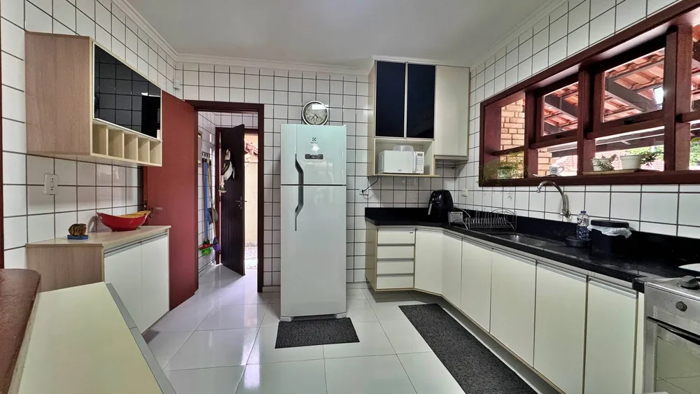 Casa, 4 quartos, 250 m² - Foto 4