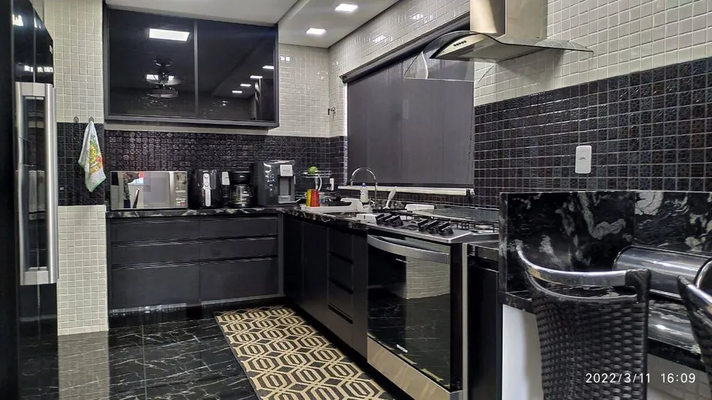 Casa, 5 quartos, 200 m² - Foto 4