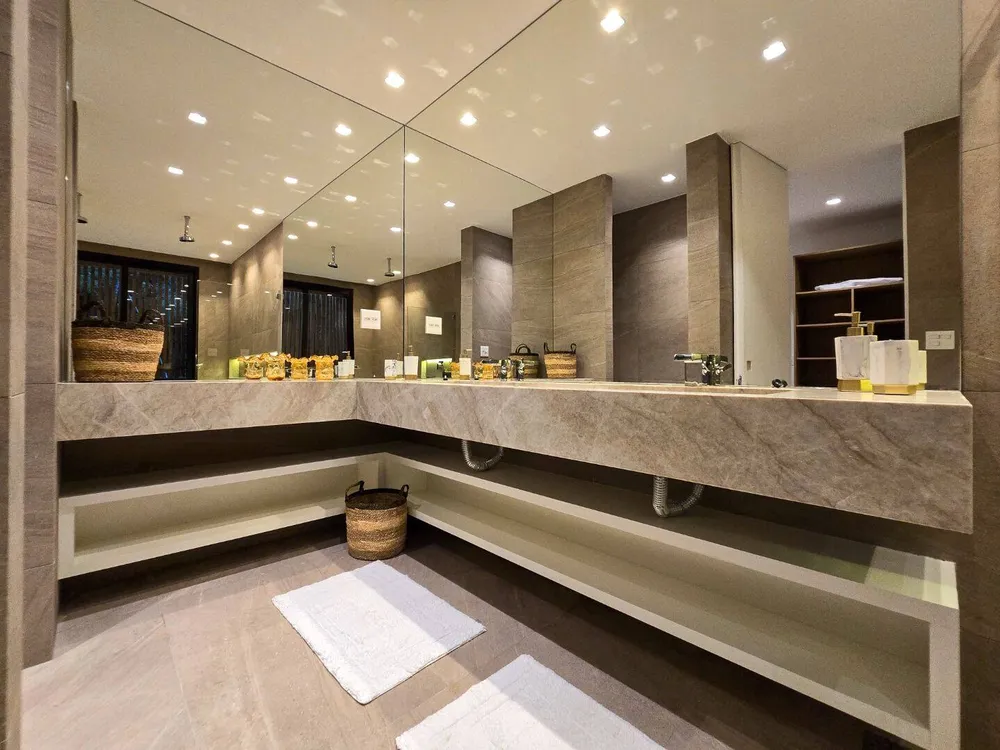 Casa, 8 quartos, 649 m² - Foto 1