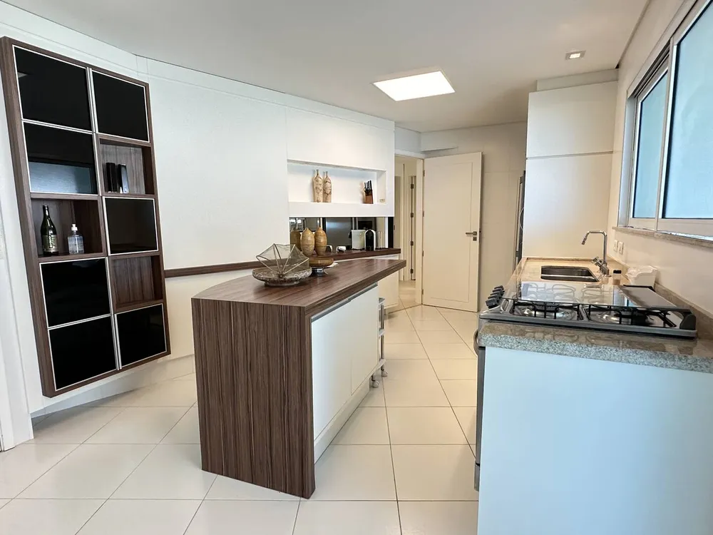 Apartamento, 4 quartos, 254 m² - Foto 2