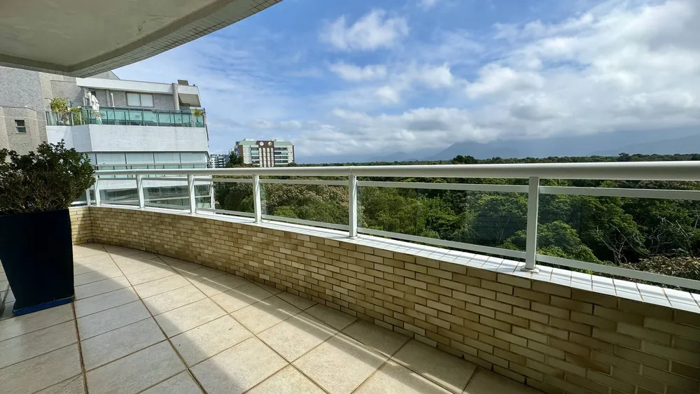 Cobertura, 3 quartos, 208 m² - Foto 2