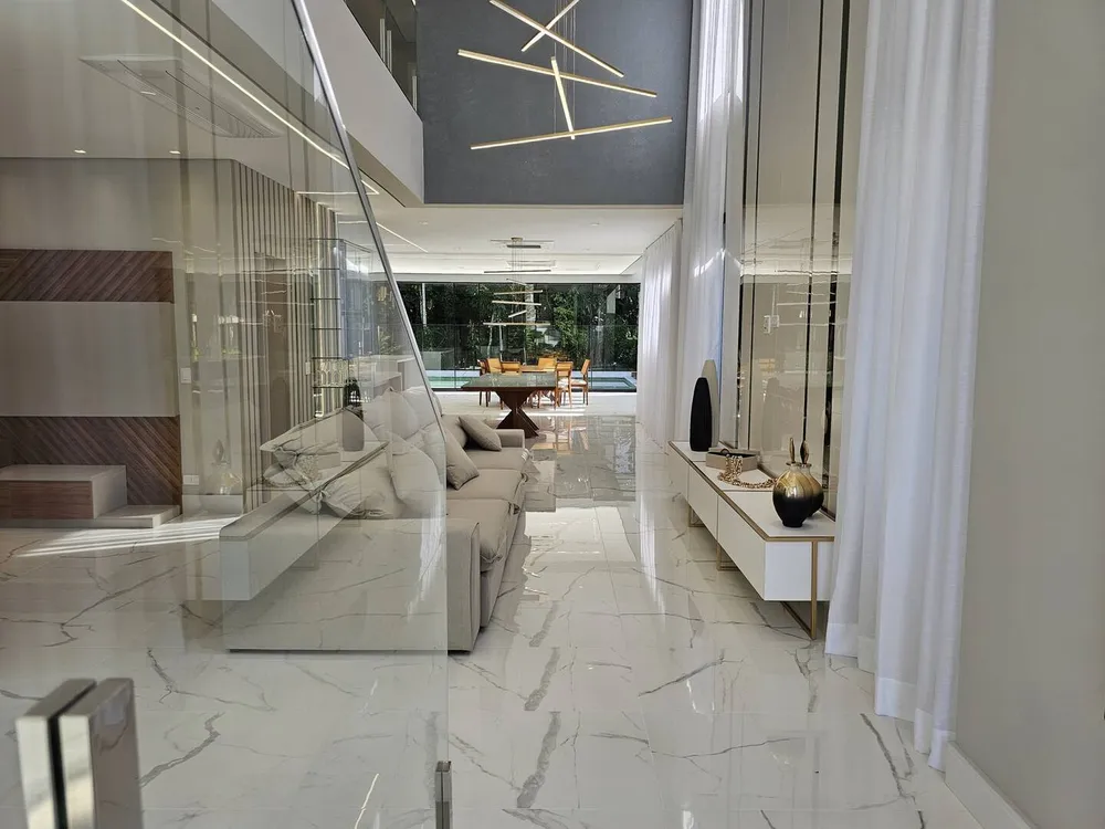 Casa, 5 quartos, 380 m² - Foto 2