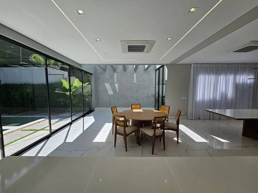 Casa, 5 quartos, 380 m² - Foto 1