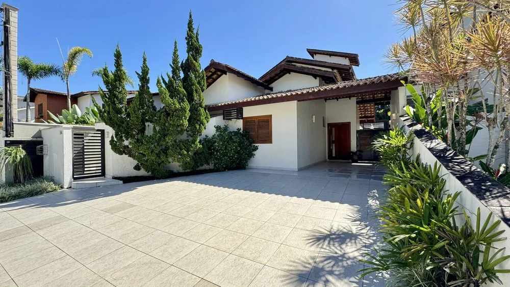 Casa, 5 quartos, 320 m² - Foto 1