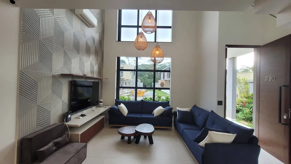Casa, 4 quartos, 205 m² - Foto 1
